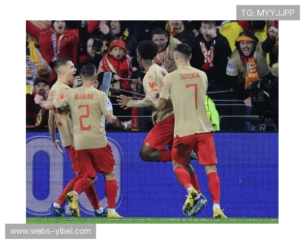 塞维利亚门将出击失误送点，暴露传控体系防守隐患